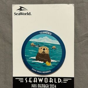 SeaWorld Blue Otter Art Badge Button Pin